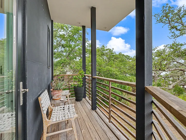 Main level porch off of the dining area