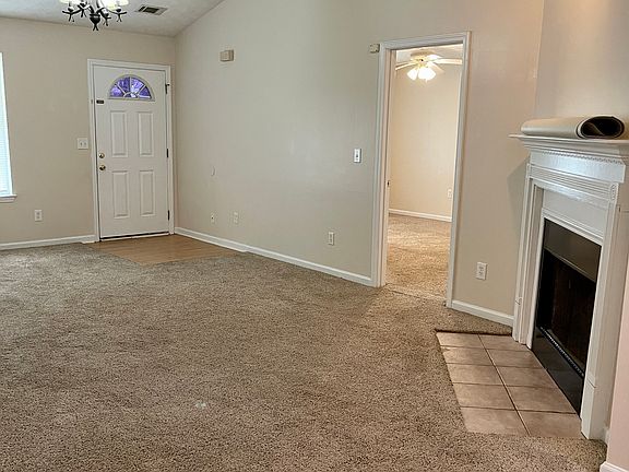 3rd image of 150 Valley Dr