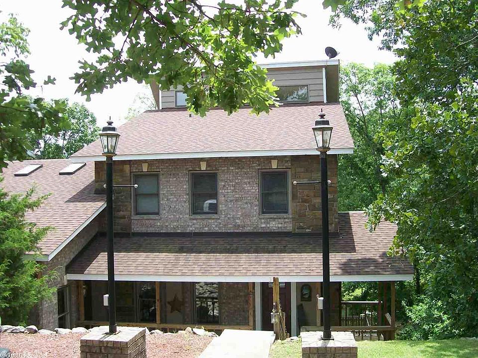 1st image of 303 Pebble Beach Dr