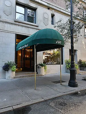 Rented by Cooper & Cooper Real Estate | media 18