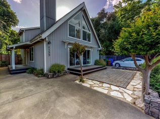 1155 Grape Ln, Napa, CA 94558