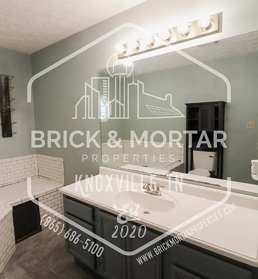 808 Pioneer Dr — Photo 28