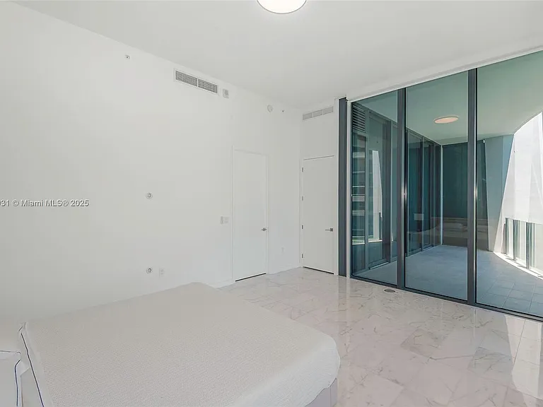2821 S Bayshore Dr #7B — Photo 27