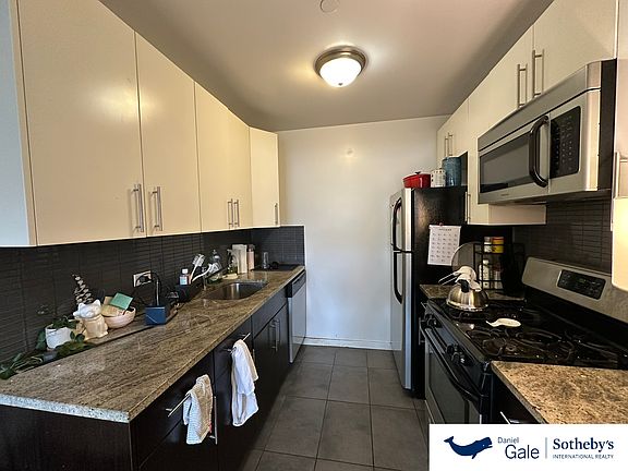 5th image of 433 3rd Ave APT 2C