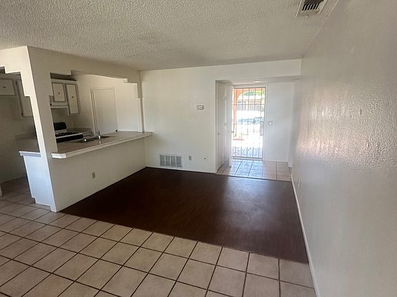 4th image of 649 Corona St