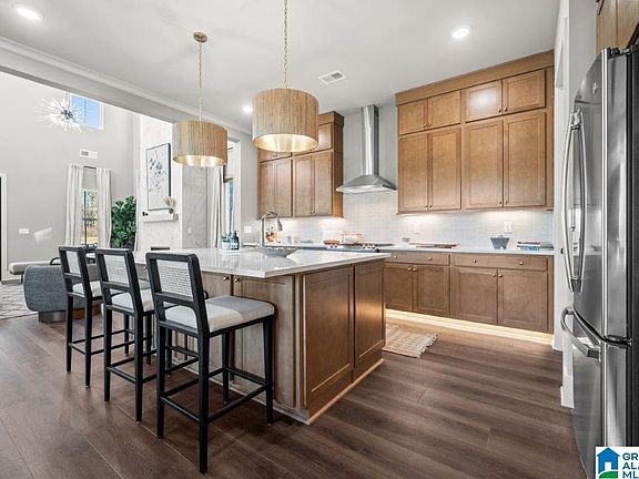 5th image of 4599 Lynton Dr