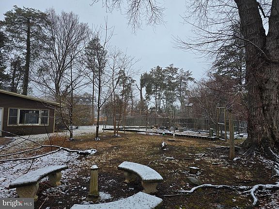 3rd image of 1616 Chain Bridge Rd