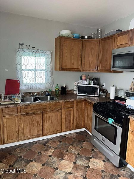 5th image of 18 Newark Street