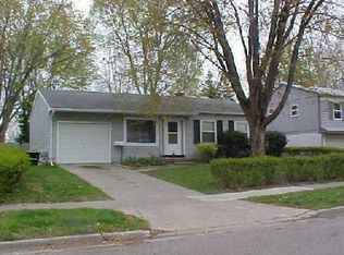 2830 Hillcrest St, Lansing, MI