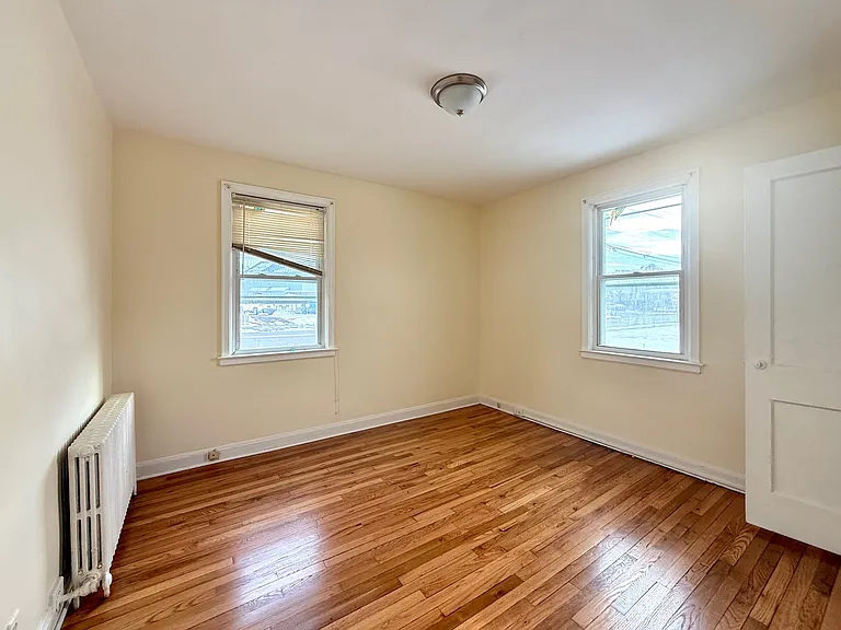 221 Huntington Rd #A — Photo 5