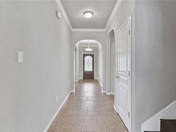 3rd image of 2525 Warkworth Ln