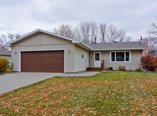 2814 Westgate Dr S, Fargo, ND 58103
