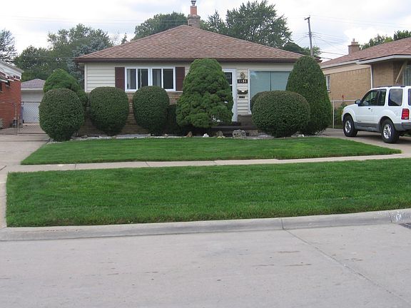3rd image of 4458 Williams St