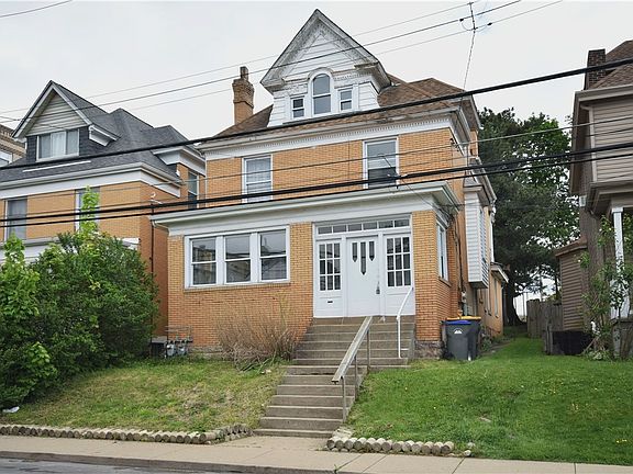 2nd image of 2919 Voelkel Ave