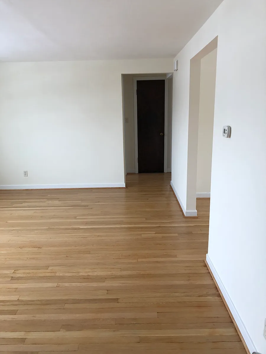 Building Photo - 459 Bernhardt Dr #6