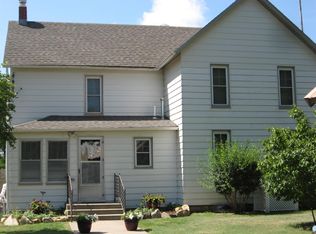 962 NE 100 Rd, Claflin, KS 67525