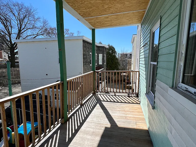 225 Holland St #3 — Photo 18