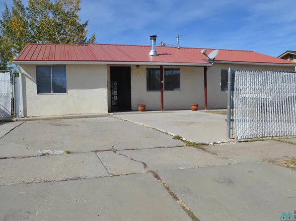 210 Elizabeth St, Gallup, NM 87301