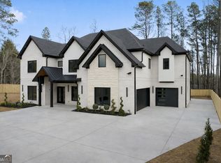 1613 Azalea Dr, Lawrenceville, GA 30043