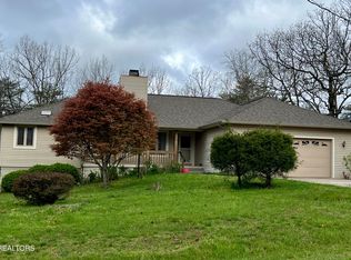 471 Snead Dr, Fairfield Glade, TN 38558