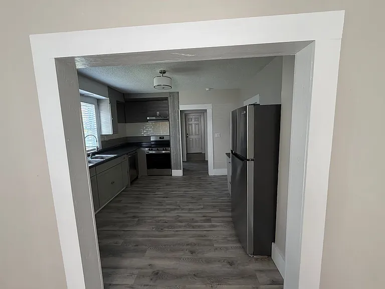103 Harrison St — Photo 4