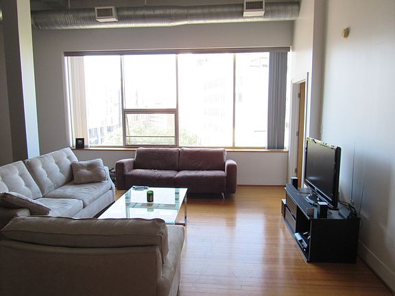 5th image of 500 Granby St Unit 4C