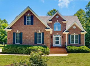 3701 Summit Lakes Dr, Browns Summit, NC 27214