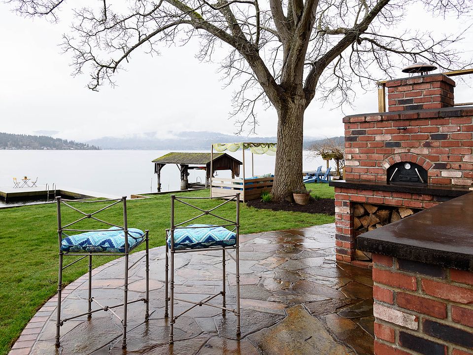 1st image of 1082 W Lake Sammamish Pkwy NE