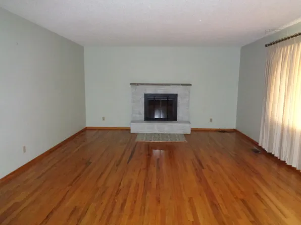 745 SE Allen St, Madras, OR 97741
