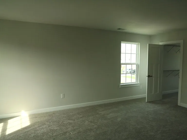 1331 Darling Dr — Photo 11