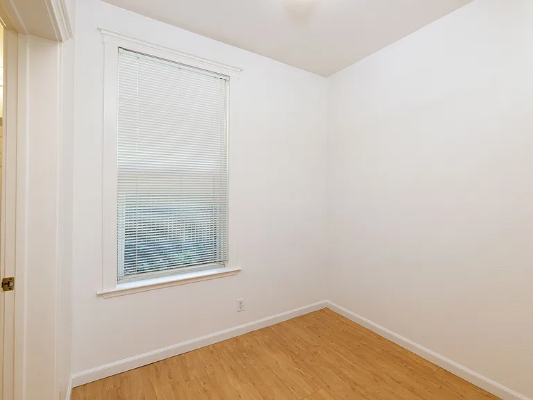 Pogonip Terrace Apartments — Photo 16