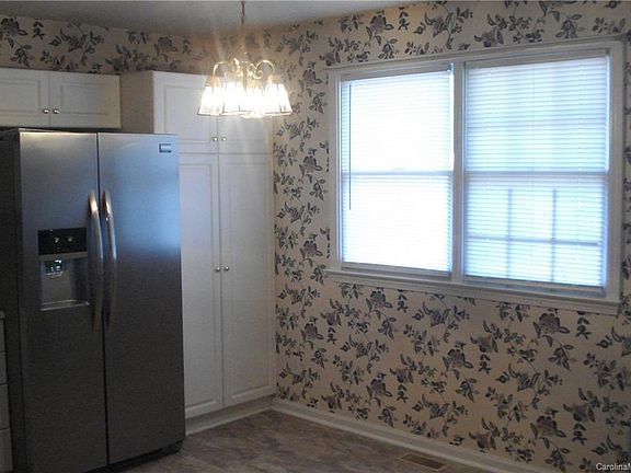 5th image of 1102 Ravenwood Ct #1102