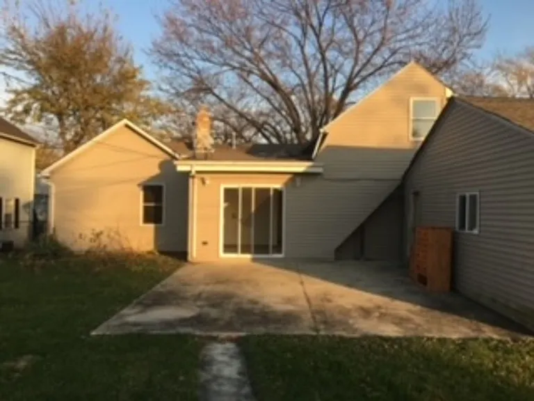 1012 Warner Ave — Photo 11