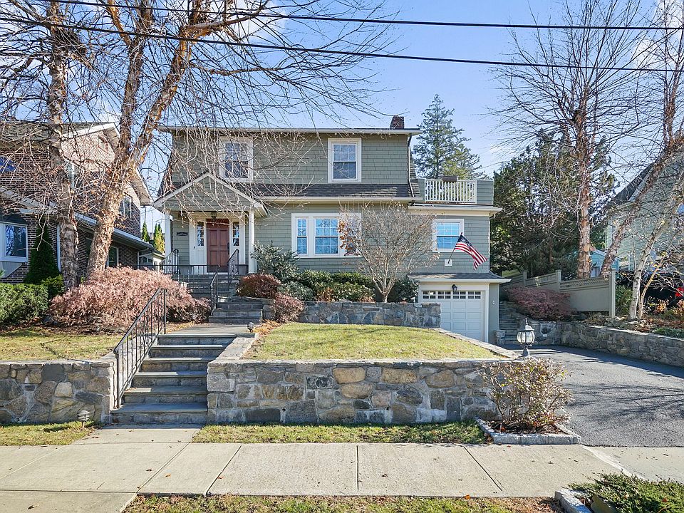 1st image of 114 Carpenter Ave