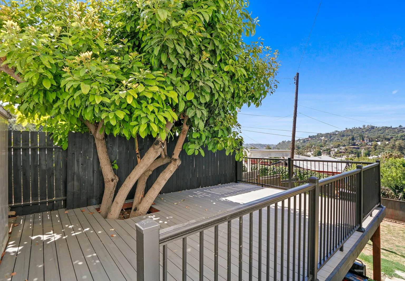 4826 Hub Street, Unit 1 — Photo 1