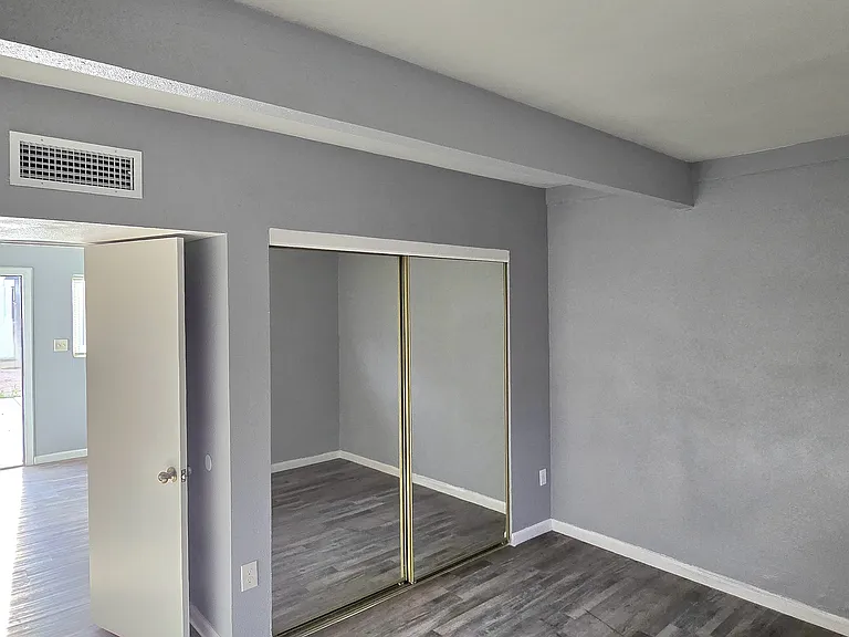 2227 Stewart Ave #2 — Photo 5