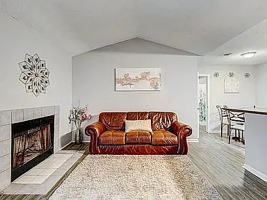 2393 Continental Ave #B12 — Photo 4