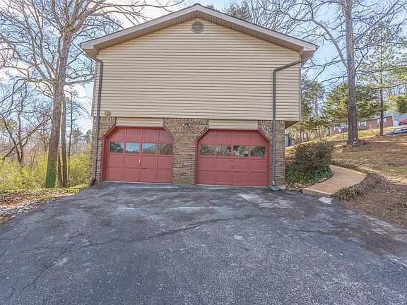 4th image of 6908 Barter Dr
