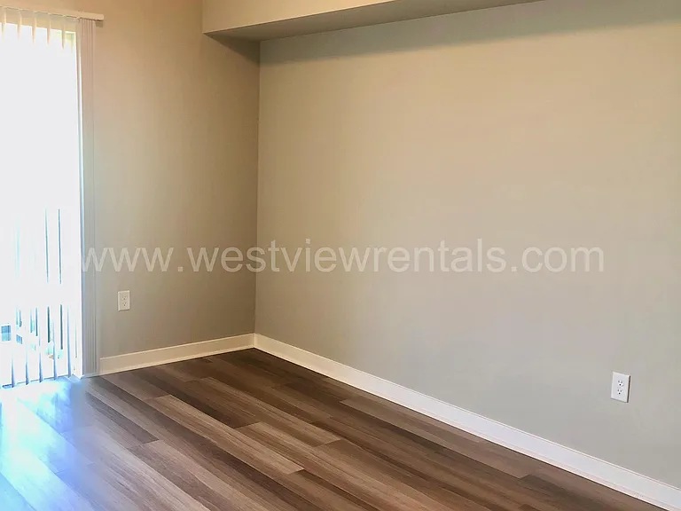 1010 Railroad Ave — Photo 185