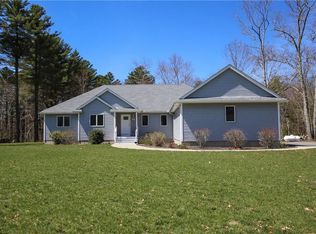 14 Victory Falls Rd, Coventry, RI 02827