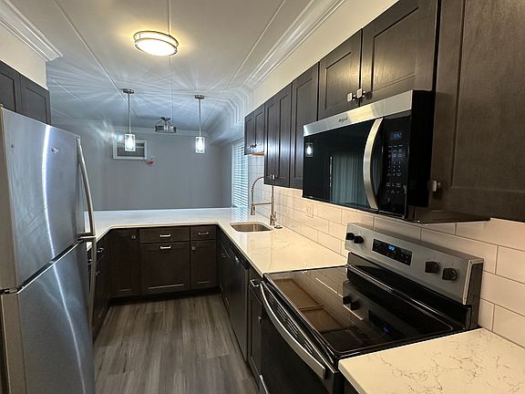 4th image of 100 Campbell Cir #D-26