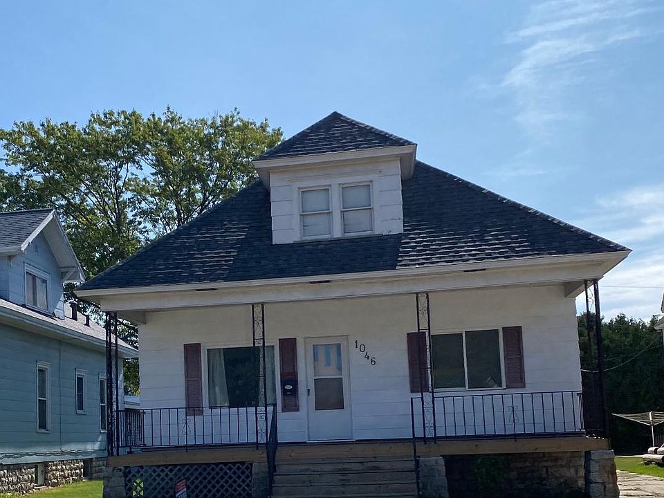 1st image of 1046 Marinette Ave