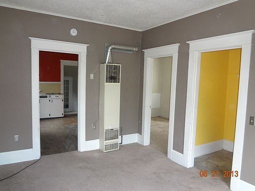 2nd image of 1313 SE Clinton St