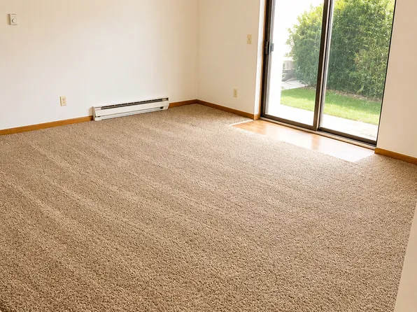 Dale Heights Estates, 4716 & 4718 Dale St #4716-01, Mc Farland, WI 53558