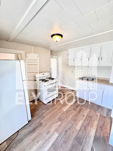 185 Union St #4 Photo 1