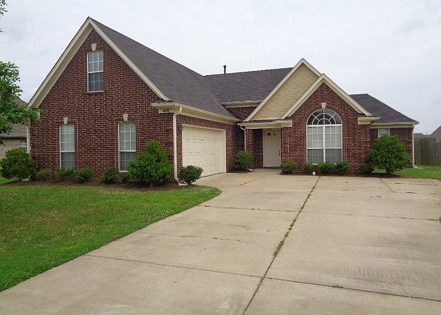 1st image of 4128 Louden Dr