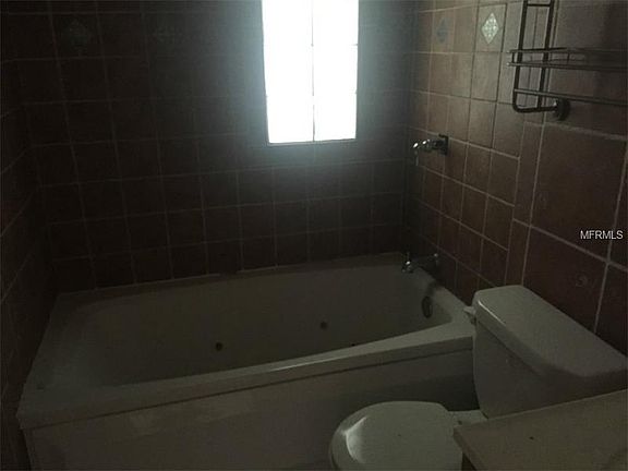 4th image of 708 Baywood Dr