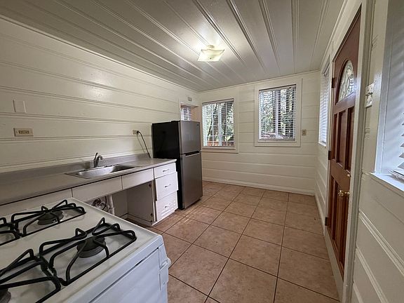 3rd image of 9730 Highway 9 APT 02