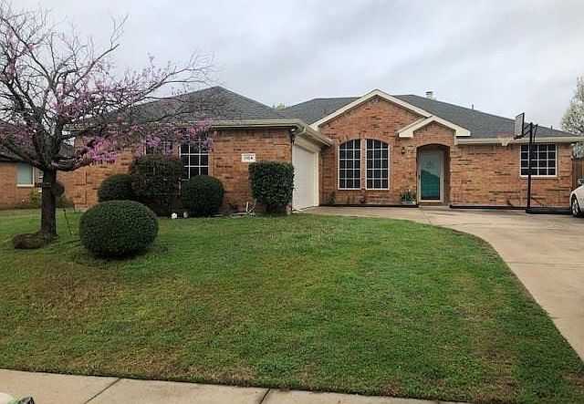 1st image of 1104 Eagle Lake Ct