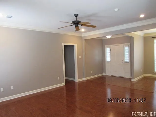 1130 Trillium Dr — Photo 5